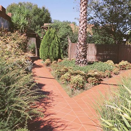 The Wilds Lodge Kuruman Buitenkant foto
