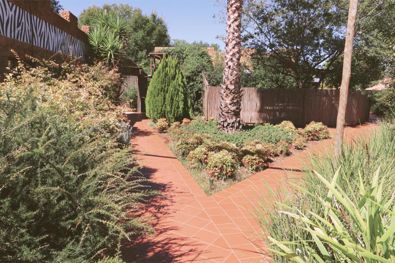 The Wilds Lodge Kuruman Buitenkant foto