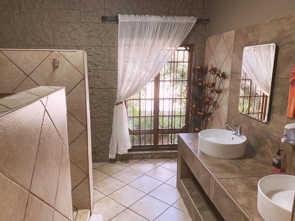 The Wilds Lodge Kuruman Buitenkant foto