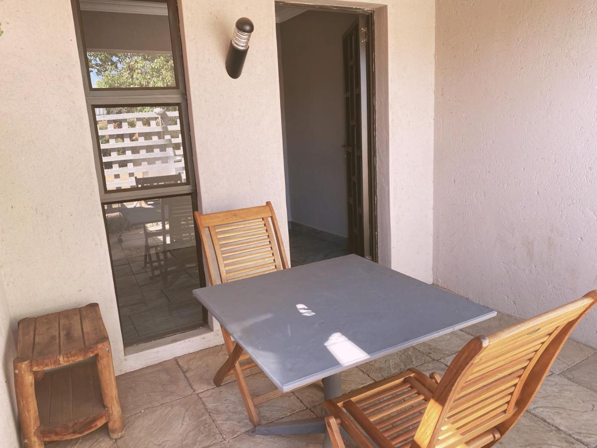 The Wilds Lodge Kuruman Buitenkant foto