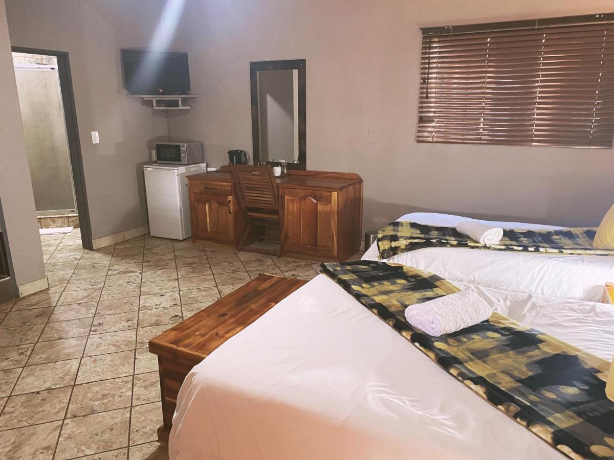 The Wilds Lodge Kuruman Buitenkant foto