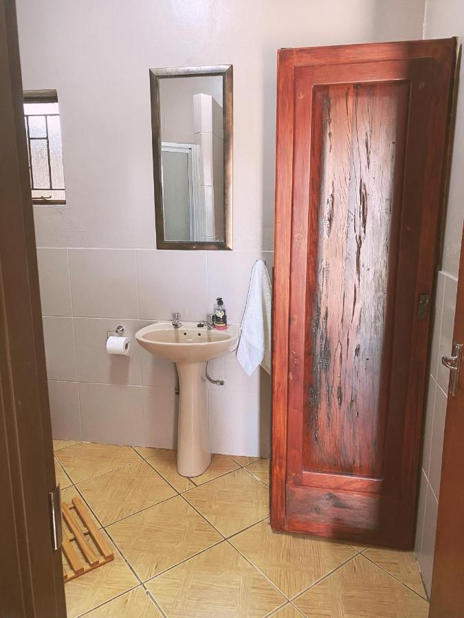 The Wilds Lodge Kuruman Buitenkant foto