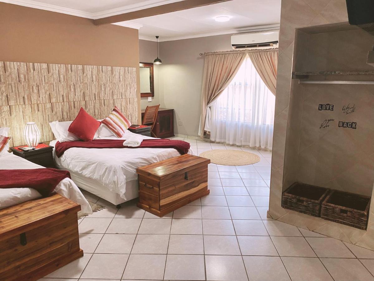 The Wilds Lodge Kuruman Buitenkant foto